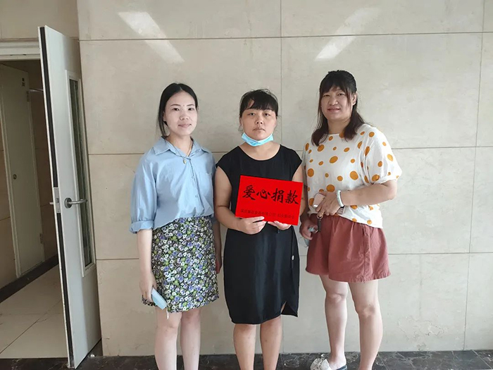 暖心慰問(wèn)，進(jìn)行中